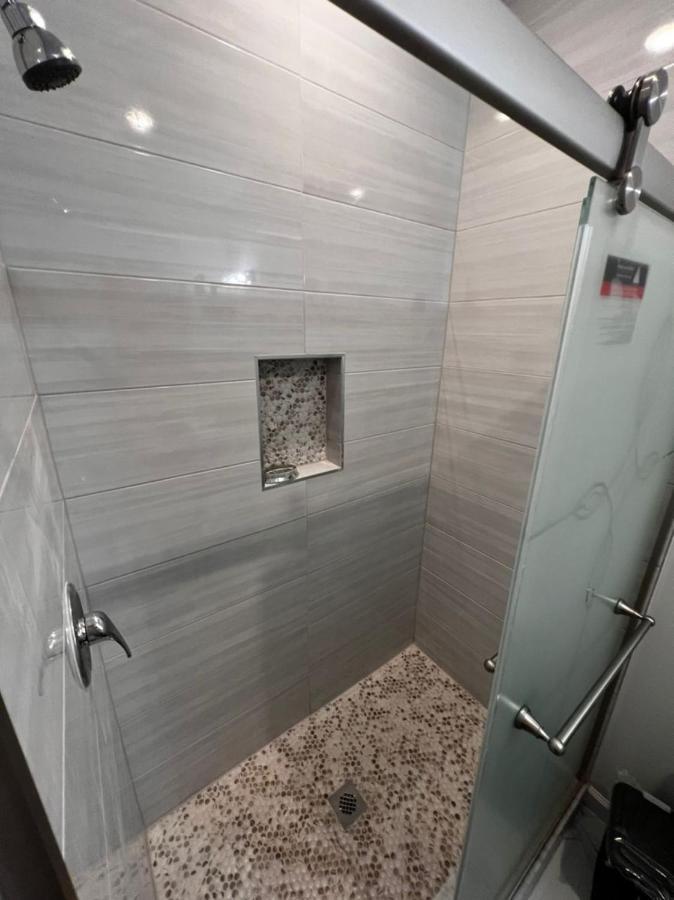 Springview Homes 12Mins From Ewr & 3 Mins From University Hospital Newark Exterior photo