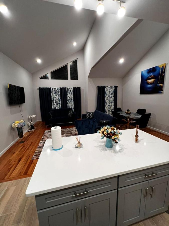 Springview Homes 12Mins From Ewr & 3 Mins From University Hospital Newark Exterior photo